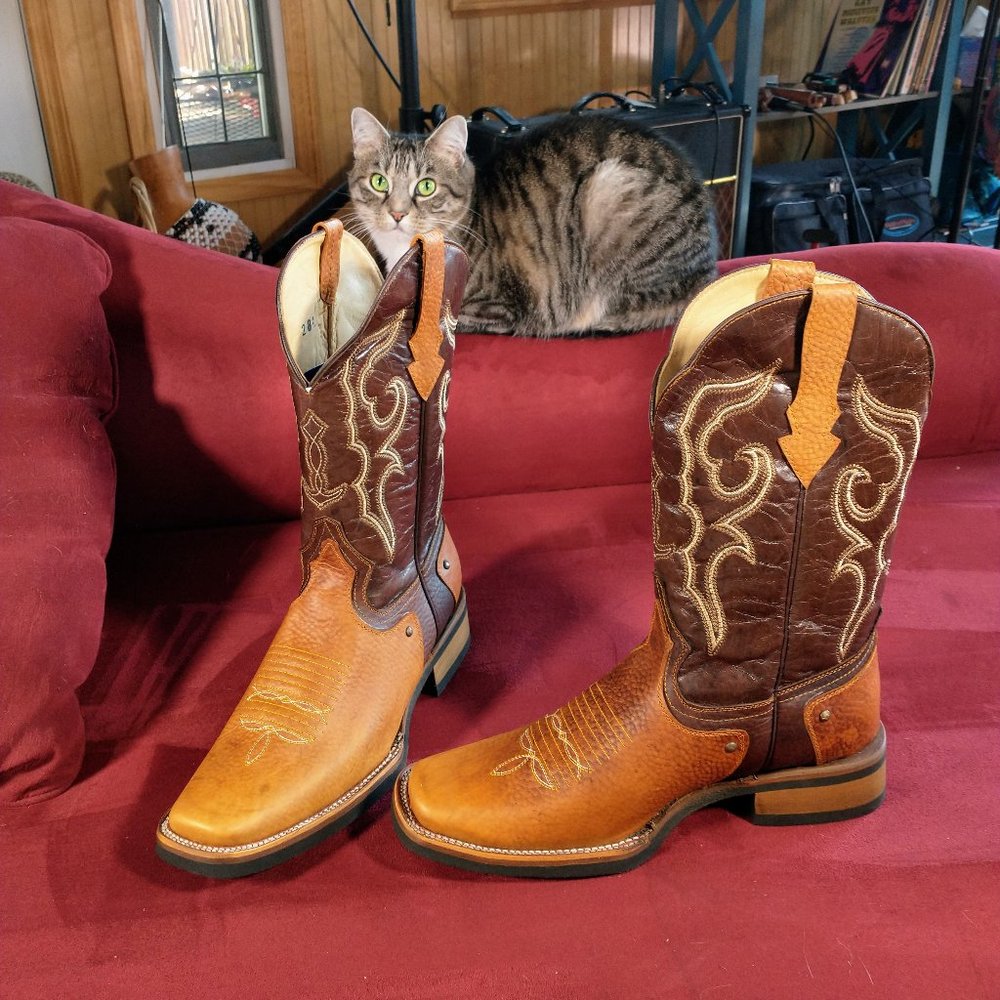 Lyon brown and tan genuine leather cowboy boots, men's size 10.5, NWT